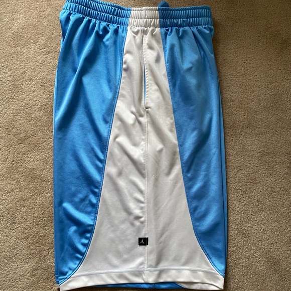 Vintage Jordan Basketball Shorts (L) - Picture 2 of 6